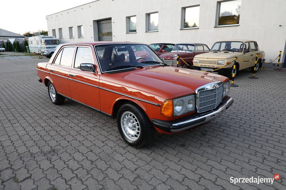 Mercedes w123 230E 1977 Oryginalny Lakier Niski Rok produkcji 1977 Zgierz