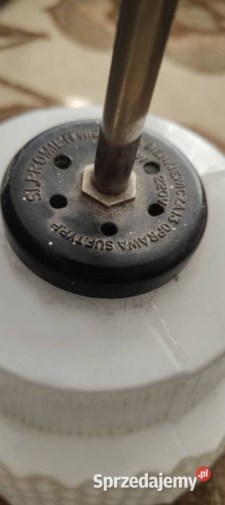 Lampa z PRL Biale szkło Leszno