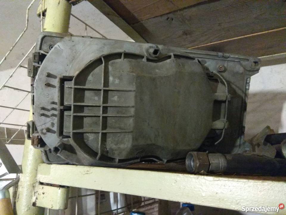 Lampa Mercedes beczka W123 bez szkła Kraków