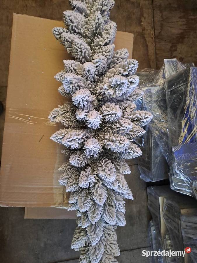 Świąteczne śnieżone ozdoby dekoracyjne do domu Sierpc