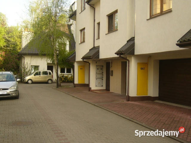 Sprzedam bezposrednio segment 98 m2 Piastów