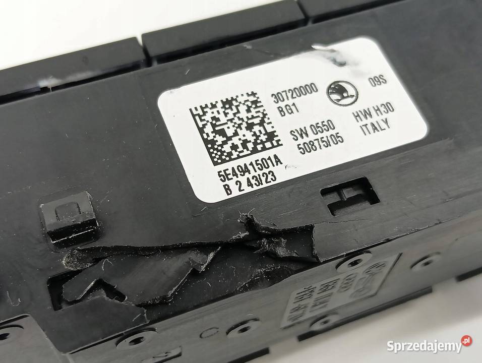 PRZEŁĄCZNIK KLAPY 5E3867425 5E4941501A Skoda Panele sterowania, przełączniki