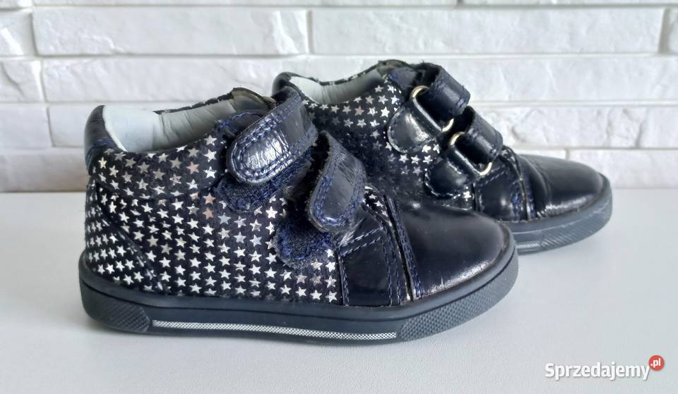 Skórzane trzewiki nieocieplane dziecięce granat Dla niemowląt sprzedam