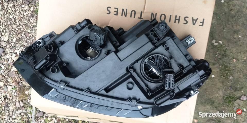 Vw Touran II lampa przednia prawa Full Led łódzkie
