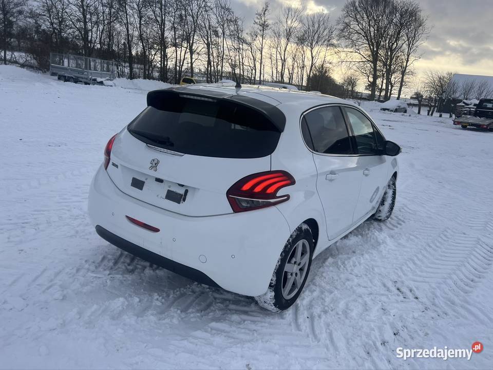 Peugeot 208 16 bluehdi 2017 260 tkm wielkopolskie Leszno