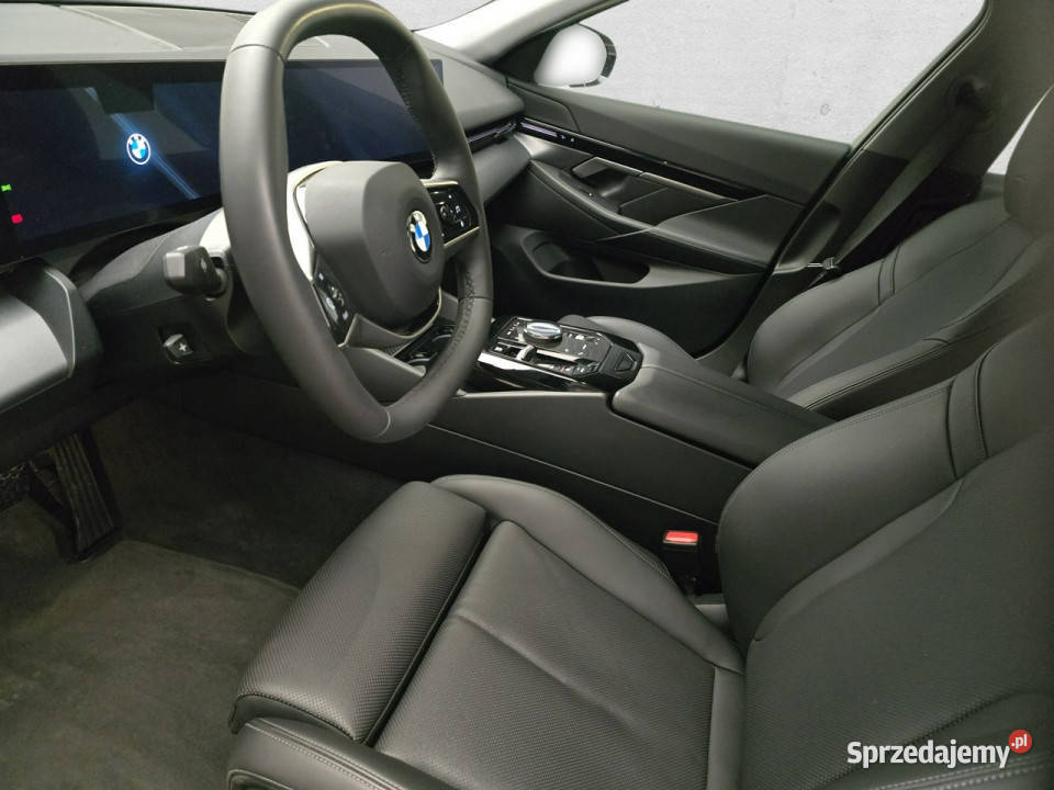 BMW 520 G60 2023 Komorniki