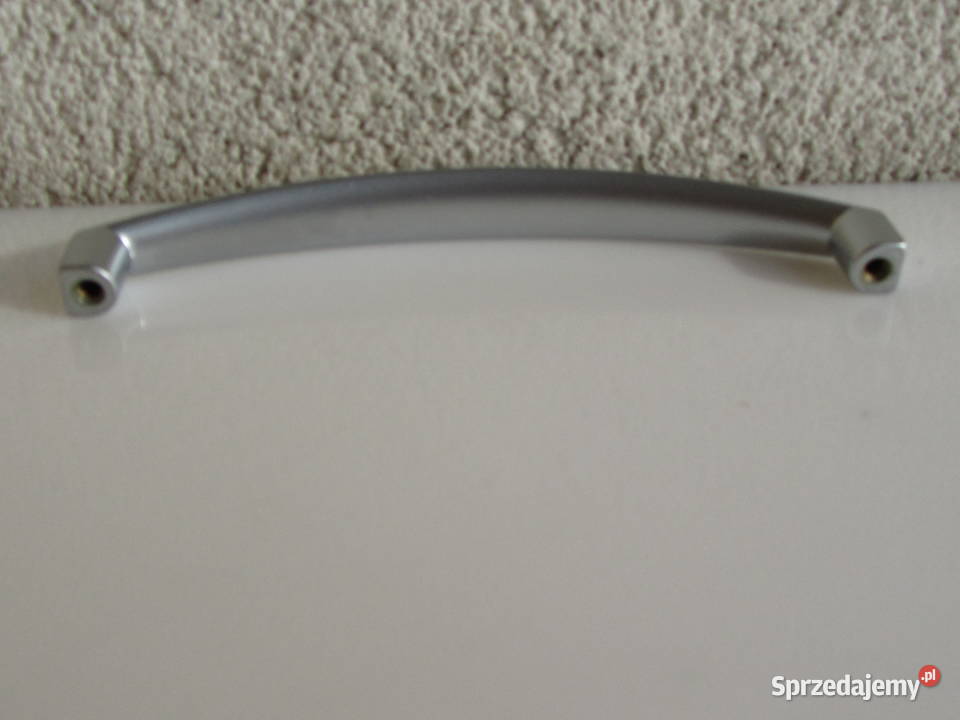 Uchwyt meblowy metalowy srebrny 137 x 28 x 12 mm warmińsko-mazurskie Olecko