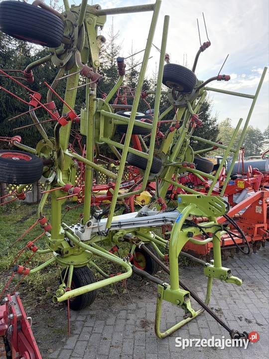 Przewracarka Claas Volto 870 Przetrząsarka Claas Myszyniec