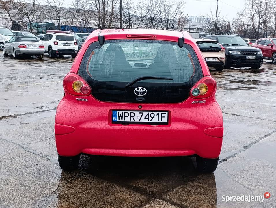 Salon PolskaNiski przebieg 5d 10 VVTi 68 Warszawa