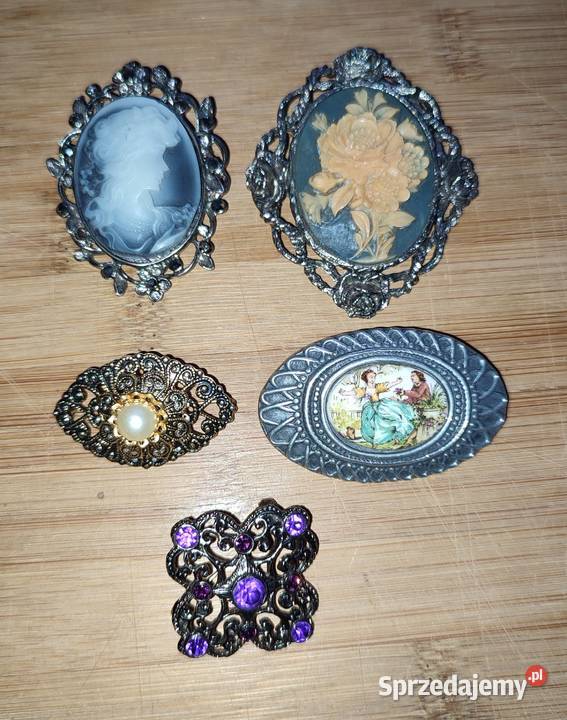 Broszki damskie Pozostałe mazowieckie sprzedam