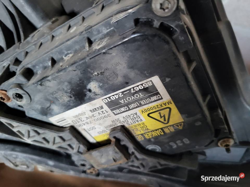 Lampa lewa przód xenon toyota Avensis t25 lift Pułtusk