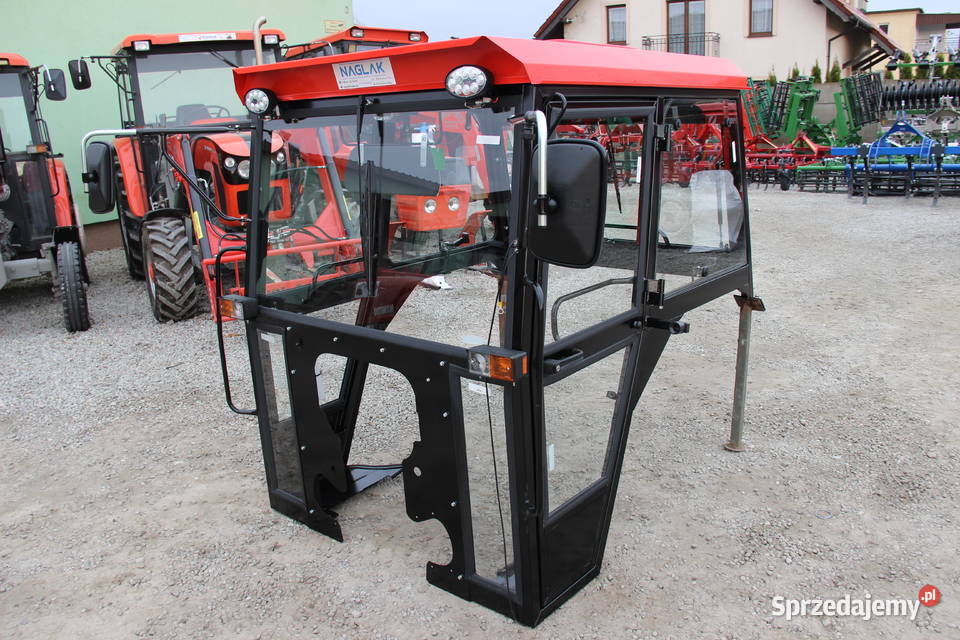 Kabina do ciągnika C330 bez błotników Naglak