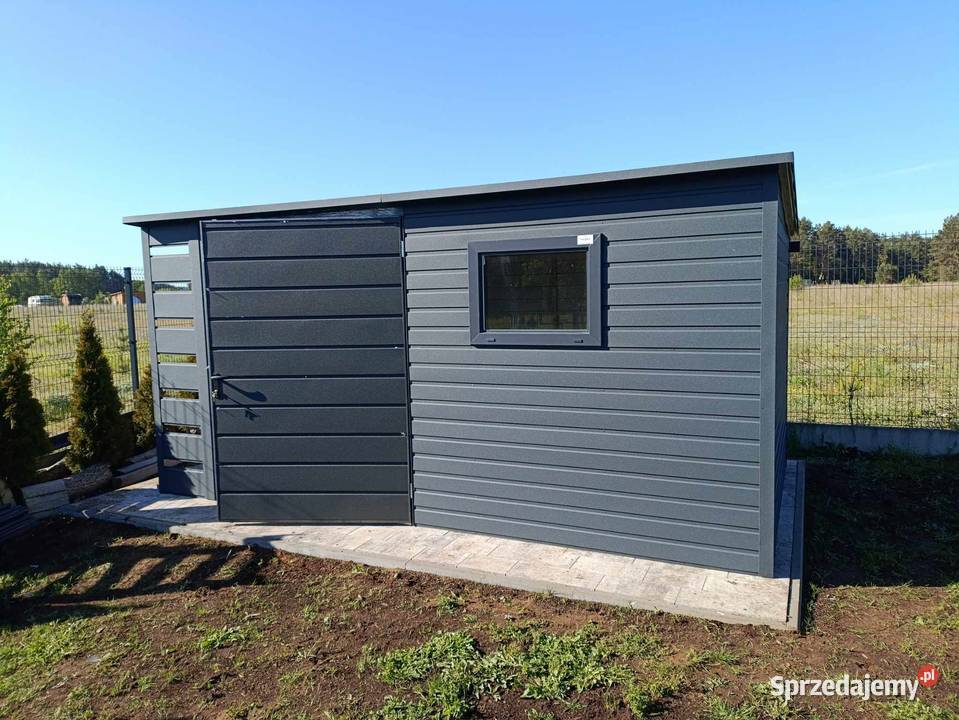 Garaż blaszany