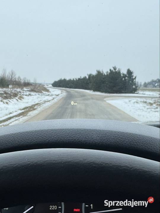 BMW F10 sprzedamzamienie do negocjacji światła przeciwmgielne Kowal