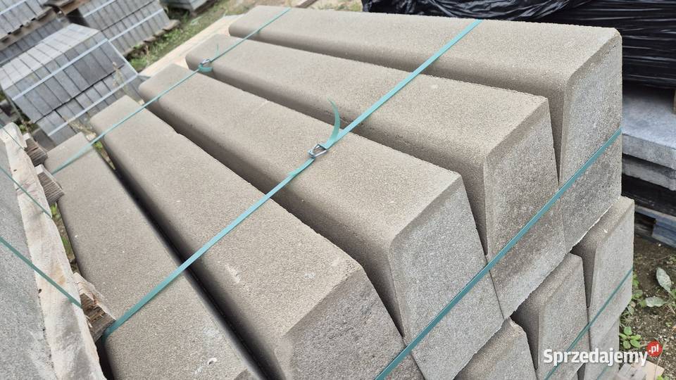 Krawężnik drogowy 100x30x15 25 Hryniewicze