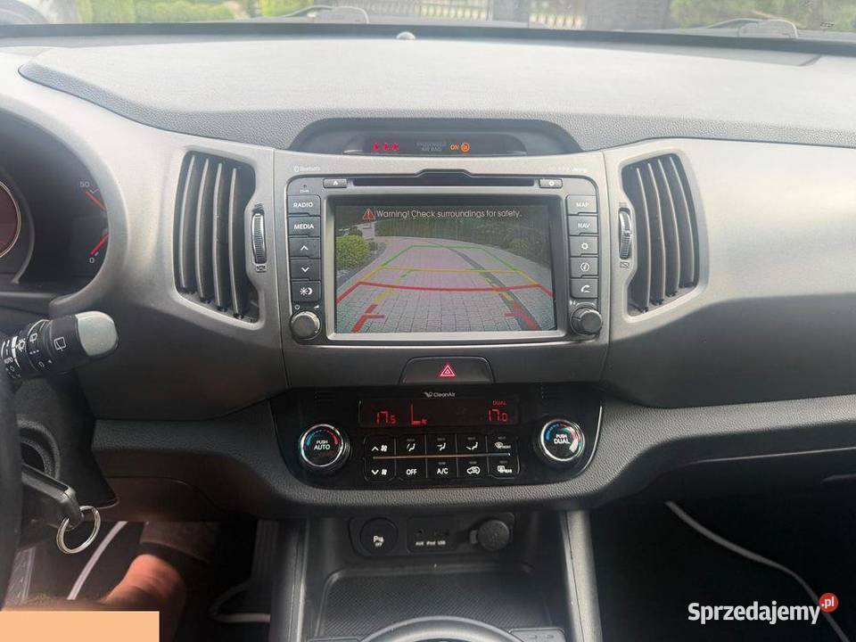 Kia Sportage 20 CRDI L 4x4 136 2013r czarny Samochody osobowe Krotoszyn
