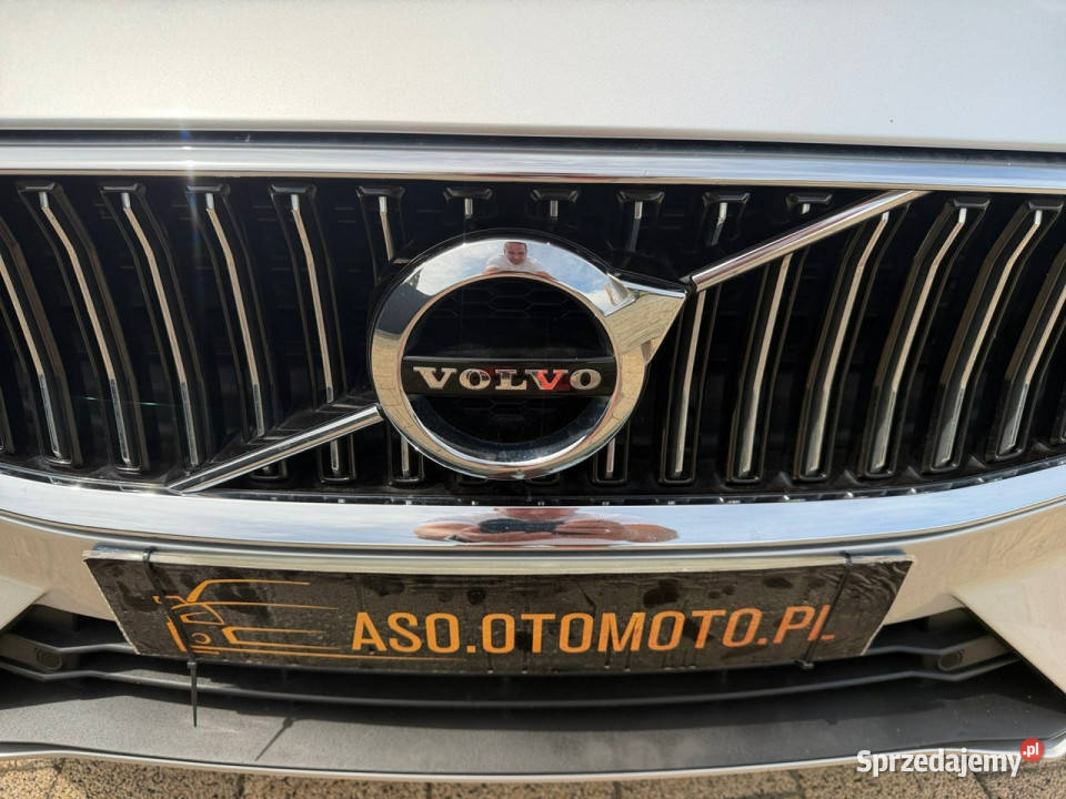 Volvo V60 INSCRIPTION acc FUL LED skóra nawi Otmuchów sprzedam