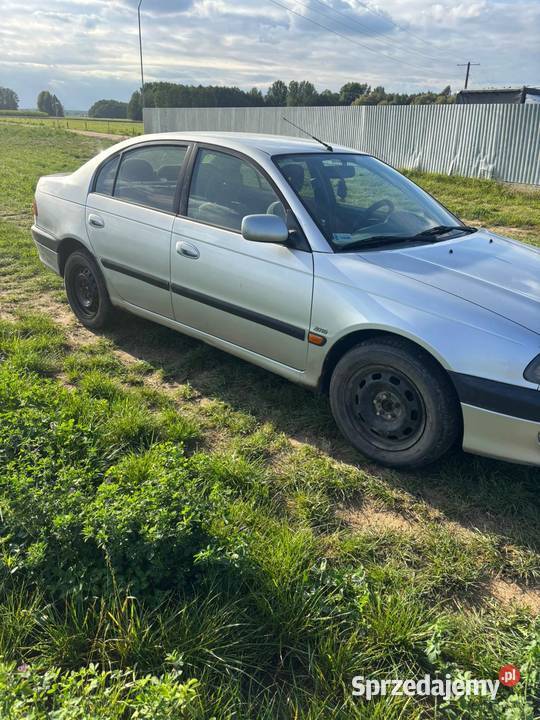 Toyota Avensis 20d 1998r 409000km
