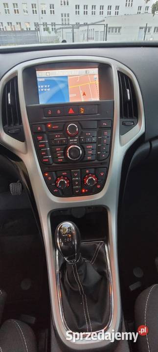 Opel Astra GTC 14 Turbo 140 wielofunkcyjna kierownica Opel