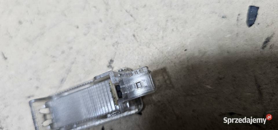 Lampka oswietlenie kabiny mercedes w220