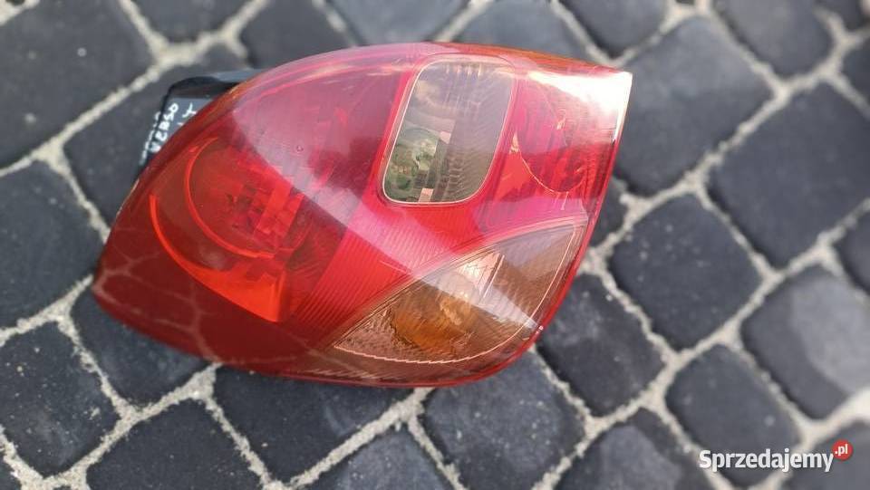 Lampa lewy tył Toyota Corolla Verso I EU 0104r Radłów