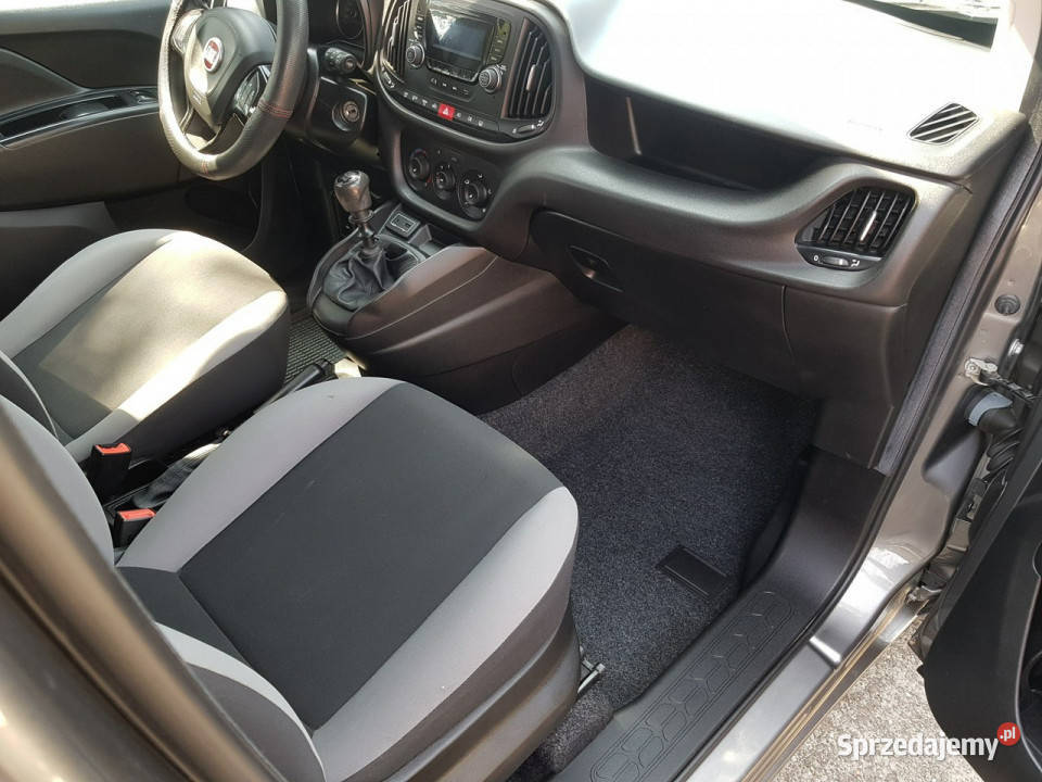 Fiat Doblo 16 105 Krajowy74kmBezwypadkowy Stan B wielofunkcyjna kierownica Fiat Skawina sprzedam
