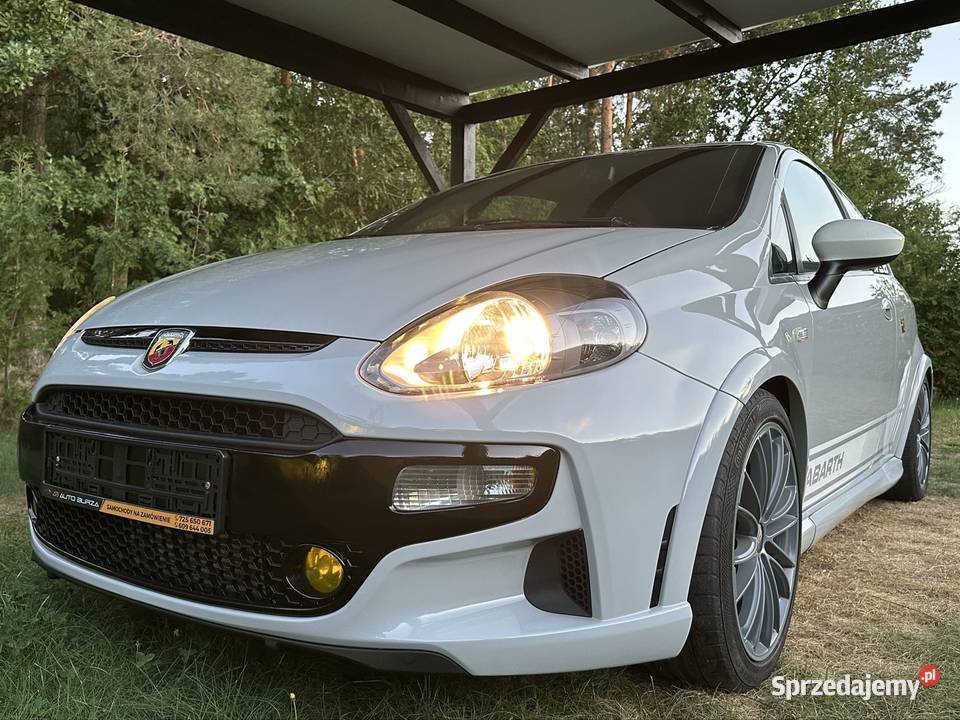 Abarth Punto Evo szary piękny Włoch Rok produkcji 2011 Bródek