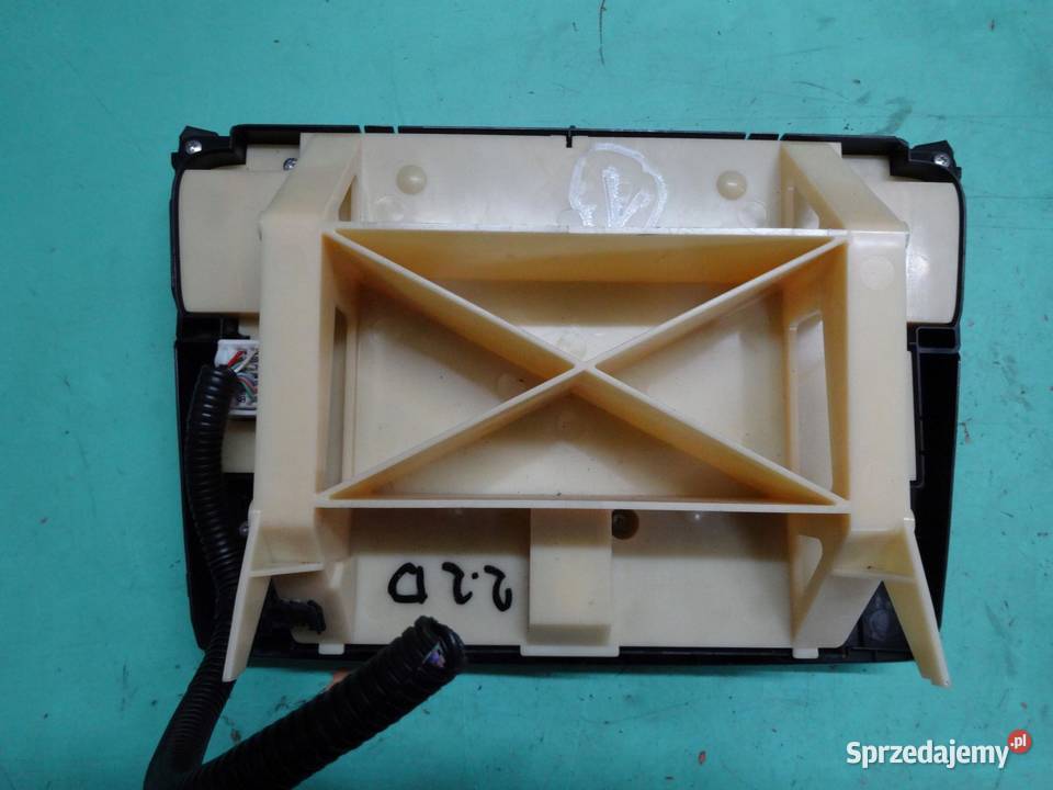 LEXUS IS II 06r panel klimatyzacji radia 758950