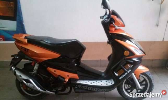 Sprzedam skuter Romet 737 717 automatyczna Korczyna