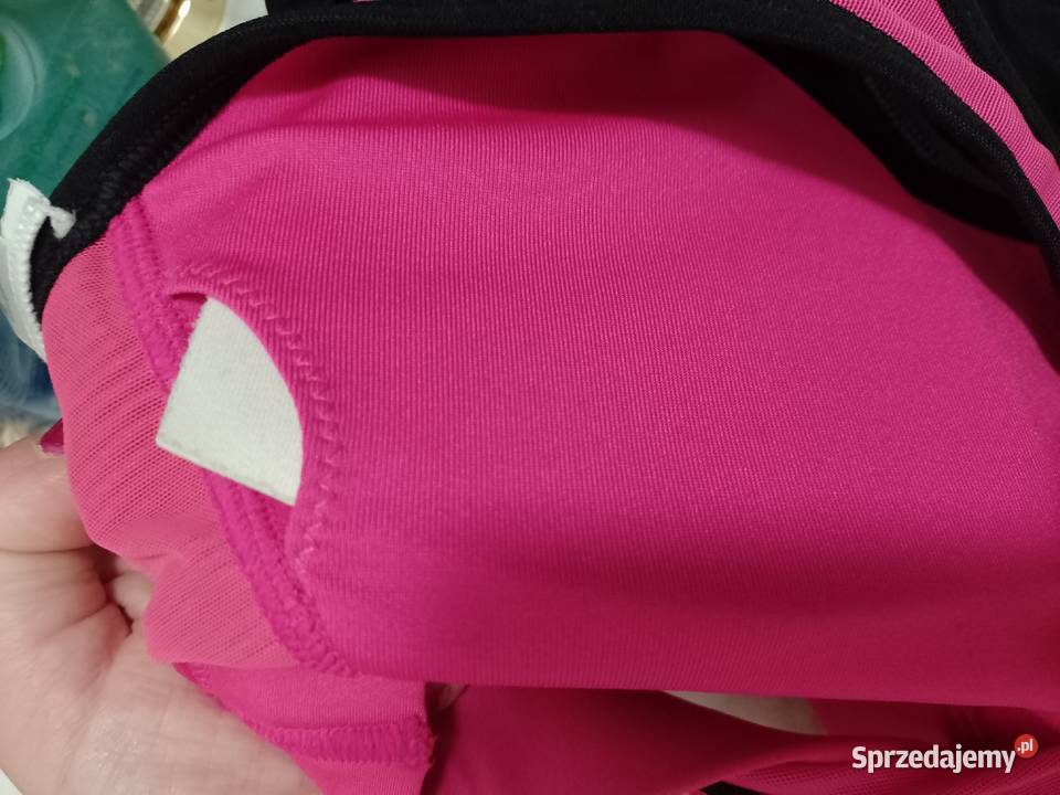 3840 ML Reebok Różowy Top fitness z Londynu Kraków