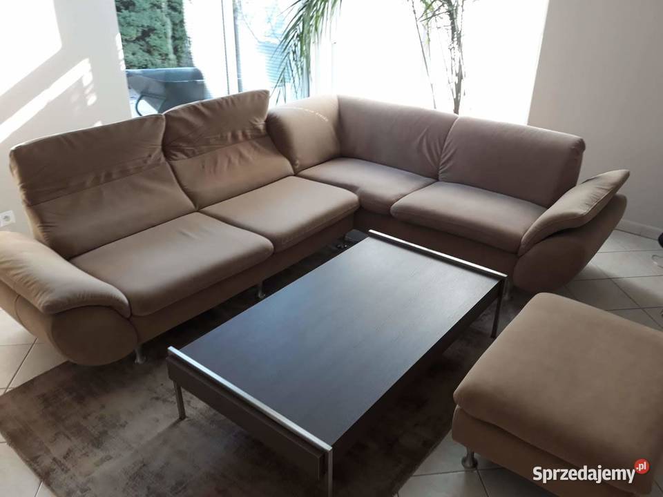 Wygodna i funkcjonalna narożna sofa w kolorze Brody