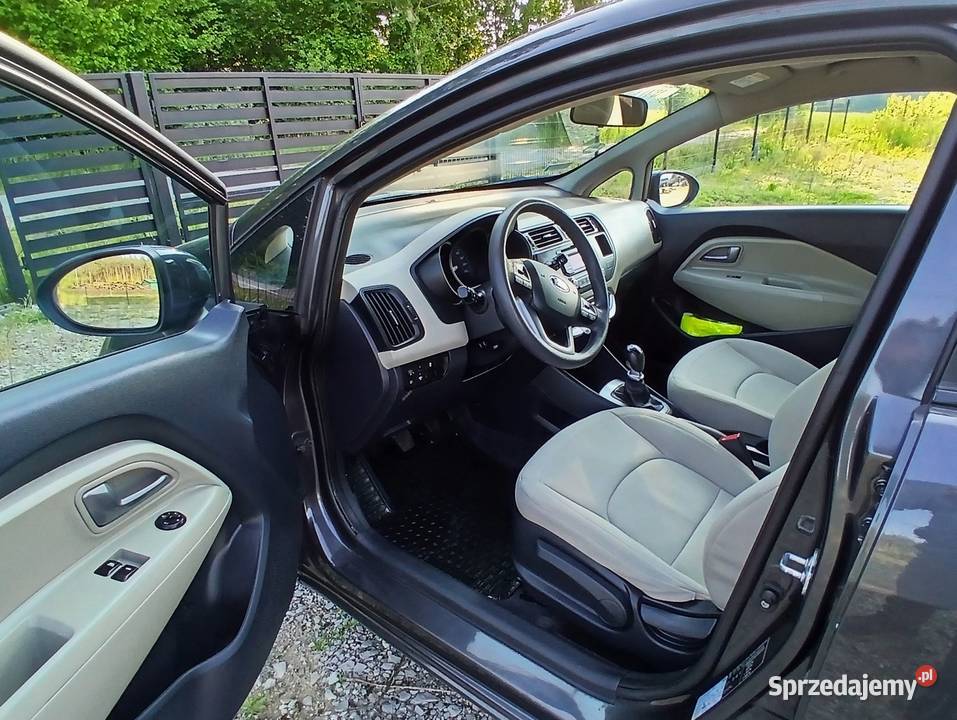 Kia Rio z 2014r Polski salon 14 bezyna Rok produkcji 2014