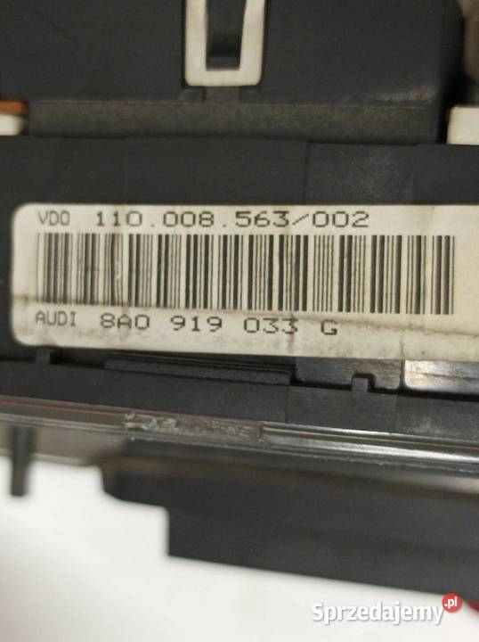 LICZNIK 8A0919033G B4 19 D 89 Audi 80 IV
