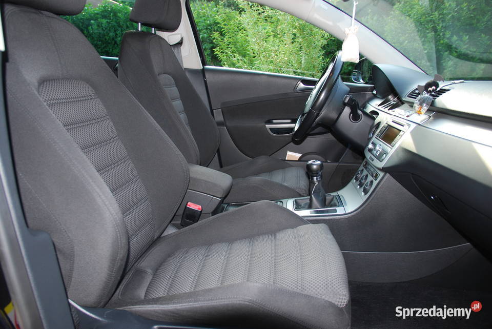 Volkswagen Passat Sportline 2008 r welurowa tapicerka