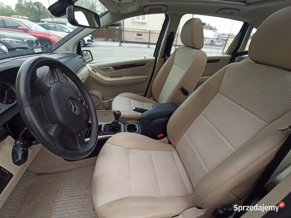 78 salon I właściciel