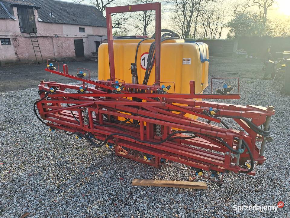 Opryskiwacz 800l 18m pompa włoska lance Konin sprzedam