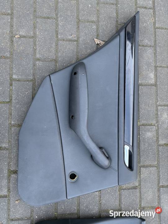 BMW e46 Sedan Tapicerka Boczki do drzwi Naglowki Rybnik