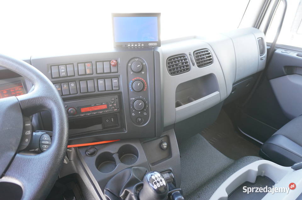 Renault D210 12T Chłodnia Bitemperatura 3 sztuki kamera cofania Kraków sprzedam