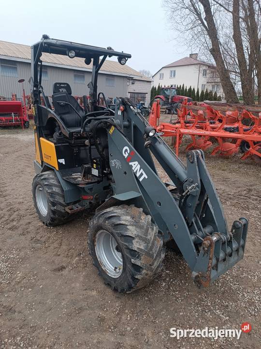 Sprzedam ładowarkę przegubową Giant D337T 2014 nieuszkodzony Suwałki sprzedam