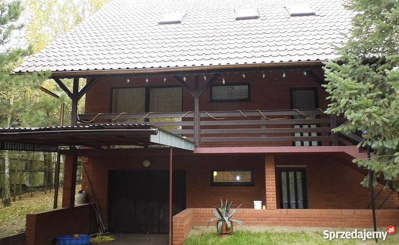 Całoroczny dom jeziorem powidzkim Rok budowy 1998 wielkopolskie