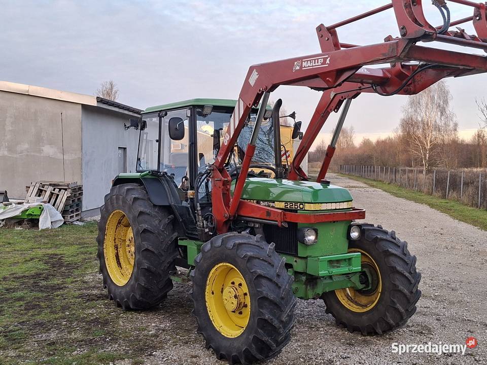 John Deere 2250TUR Mailleux Siedlce