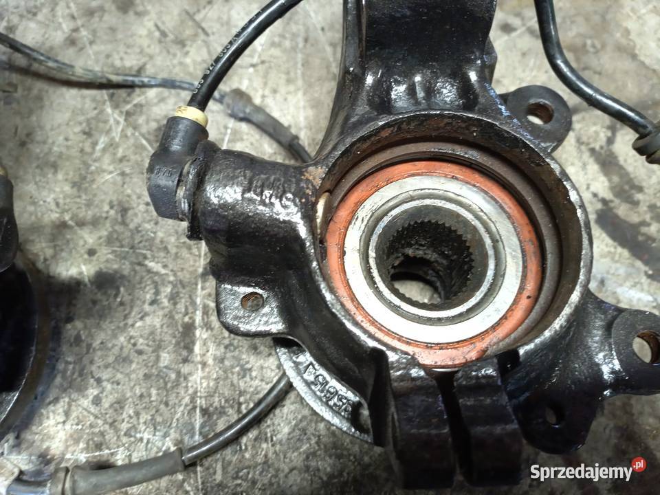 Zwrotnice audi 80 B4 28 V6 duże łożysko Gorlice