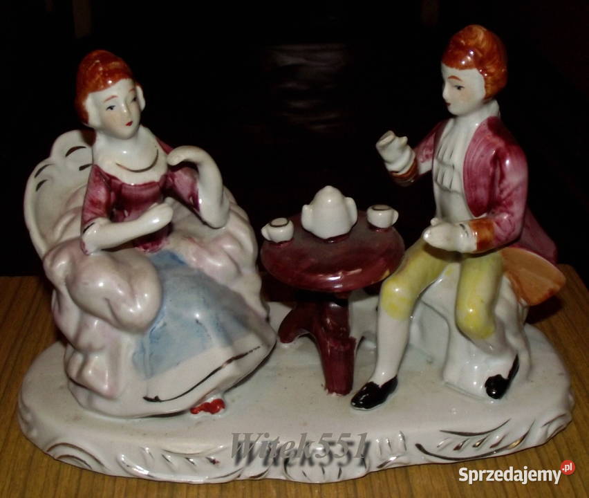 FIGURKA PORCELANOWA KOLOROWA BŁYSZCZĄCA PARA Stalowa Wola