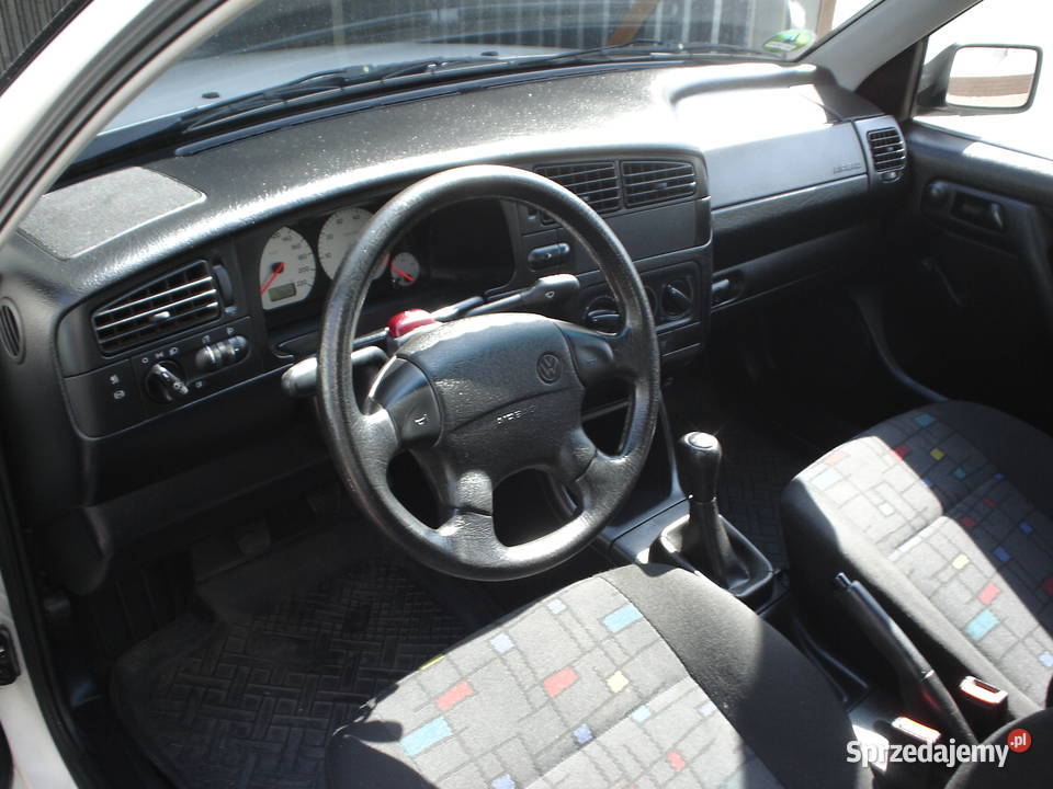 VW golf 3 98 klima mały przebiegzero rdzy wspomaganie kierownicy zachodniopomorskie Trzebiatów sprzedam