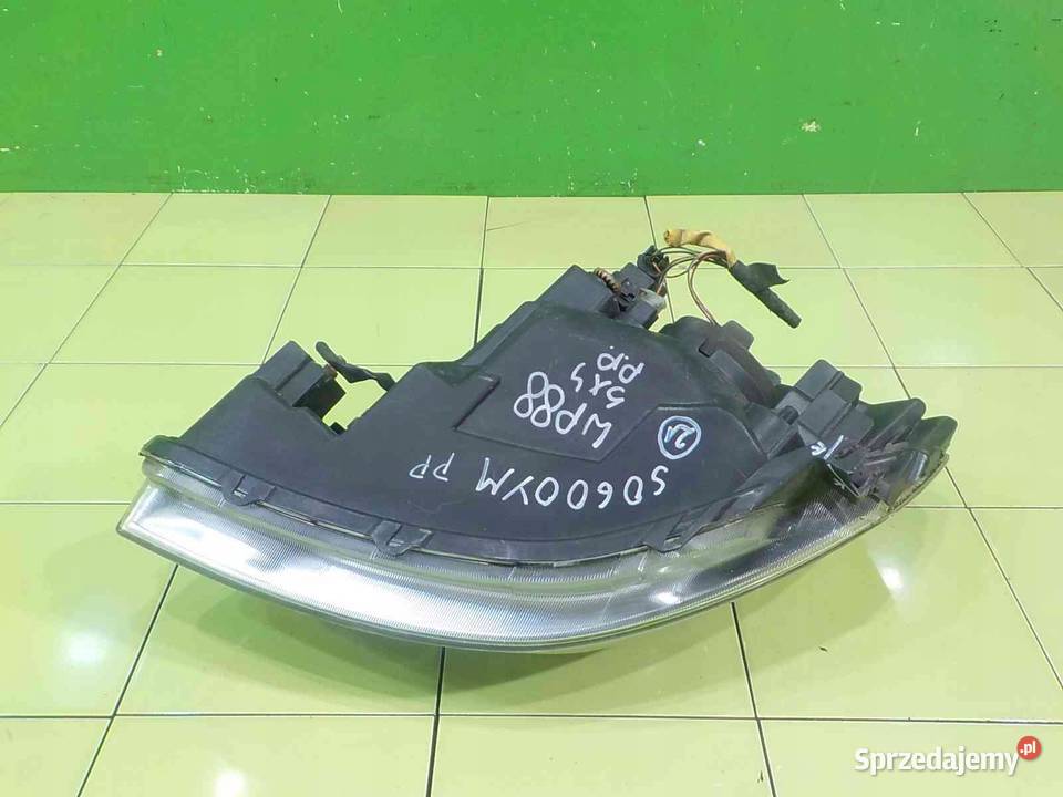 SUZUKI SX4 I LIFT 11r lampa prawa przod sprzedam