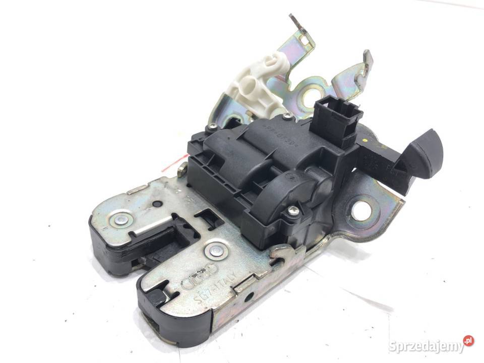 ZAMEK KLAPY TYŁ SKODA OCTAVIA III SedanLimuzyna podkarpackie