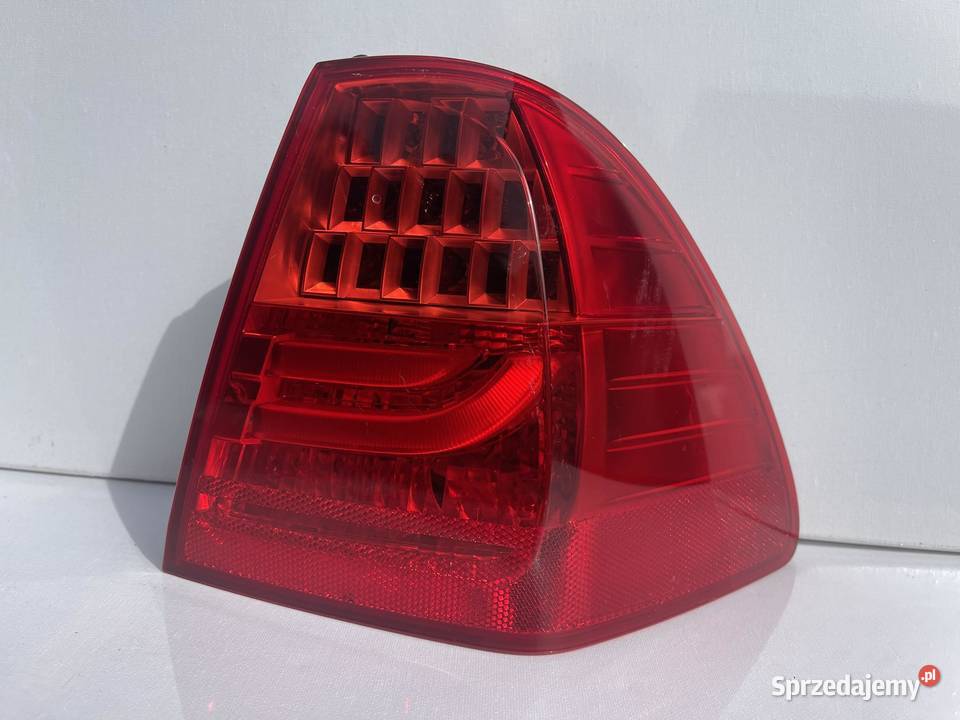 BMW E90 E91 KOMBI PRAWA LAMPA TYŁ prawe