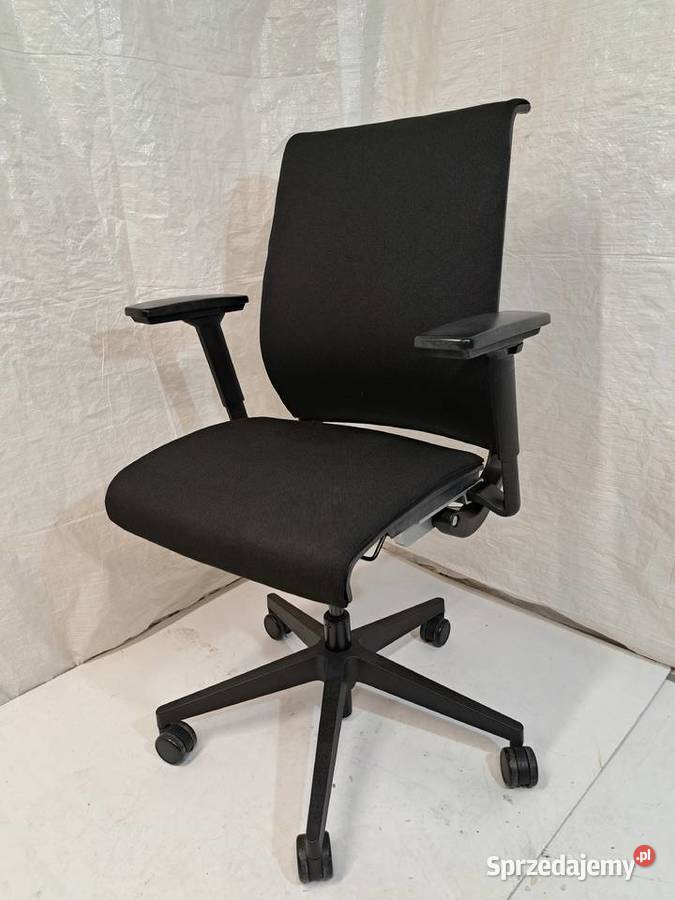 Fotel biurowy obrotowy Steelcase Think czarny Kórnik