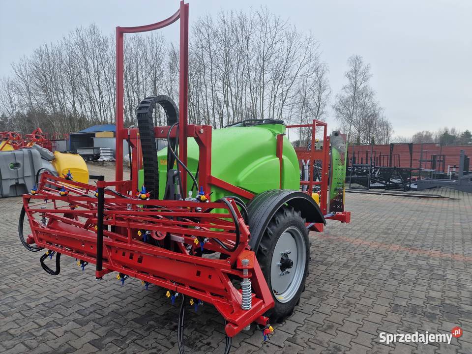 Opryskiwacz ciągany 1200l Demarol