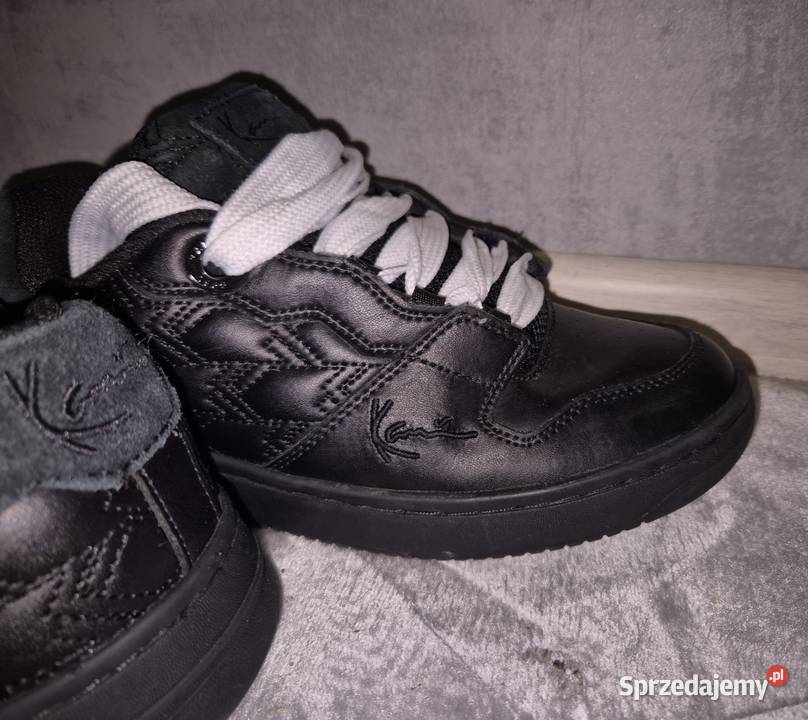 BButy chłopiec Karl Kani 40